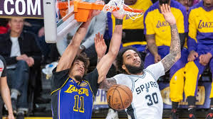 中遭遇严重 中遭遇严重